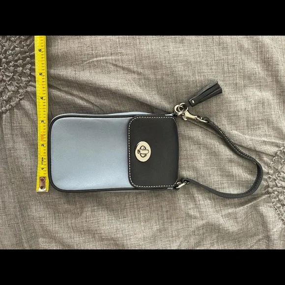 Small Coach cell phone bag with toggle clasp - gently used - Picture 4 of 8